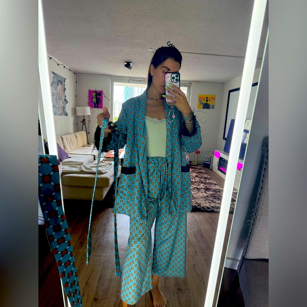 Blue Star Patterned Pajama Set - image 2